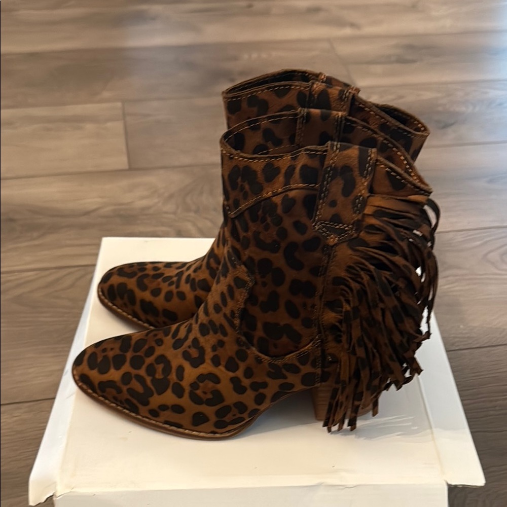 BEAST FASHION Leopard Fringe Ankle Booties NIB - Picture 6 of 8
